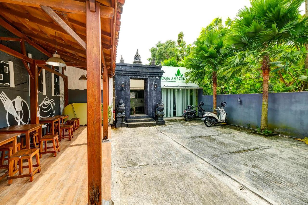 Oyo 91240 Jogja Amazon Green 2 Yogyakarta Bagian luar foto